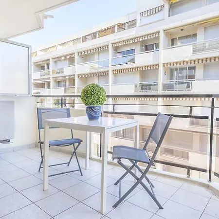 Lovely One Bedroom Martinez Cannes
