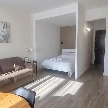 Lovely One Bedroom Martinez
